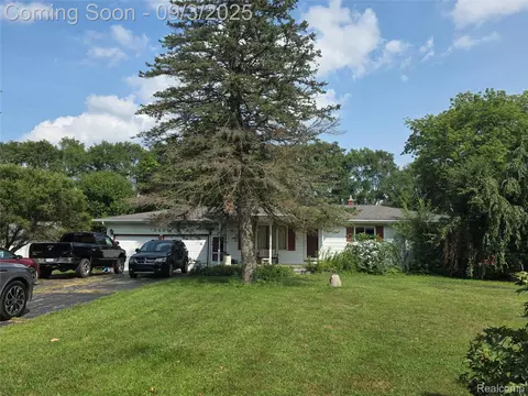 5450 N Vassar Rd, Flint, MI 48506