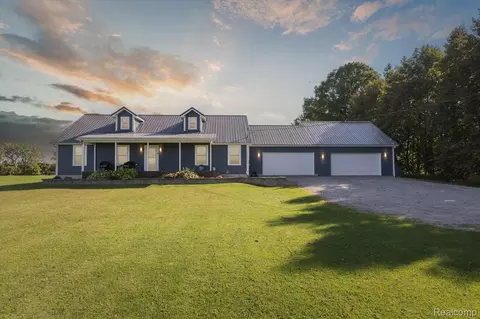 5625 Birch Run Rd, Millington, MI 48746