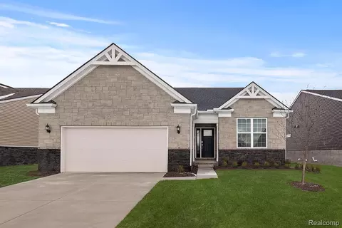 5456 Lewiston Rd, Canton, MI 48188