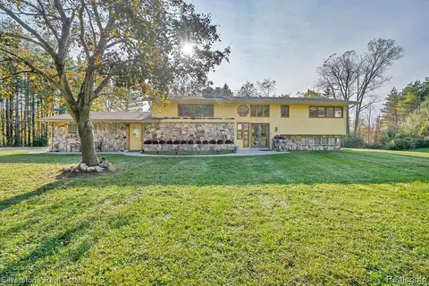 2455 Slattery Rd, Arcadia, MI 48412