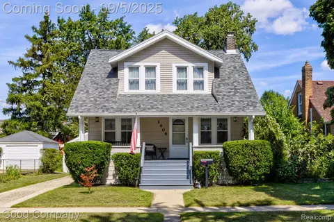 1406 W Saratoga St, Ferndale, MI 48220