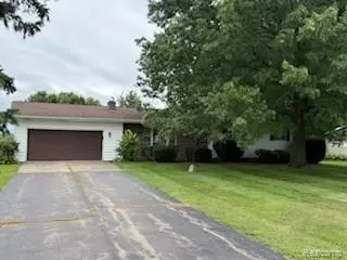 13240 N Jennings Rd, Vienna, MI 48420