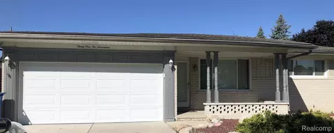 31217 Moulin Ave, Warren, MI 48088