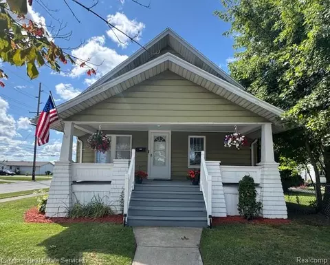 2202 Katherine St, Port Huron, MI 48060