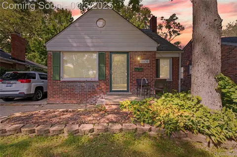 16635 Macarthur, Redford, MI 48240