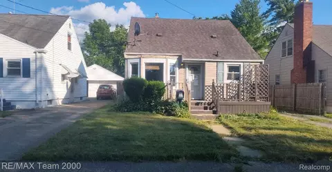 2765 Brandon St, Flint, MI 48503