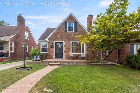 22937 Arlington St, Dearborn, MI 48128