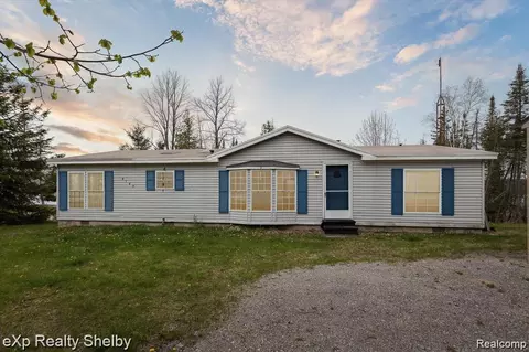 9168 Clewley Rd, Ossineke, MI 49753