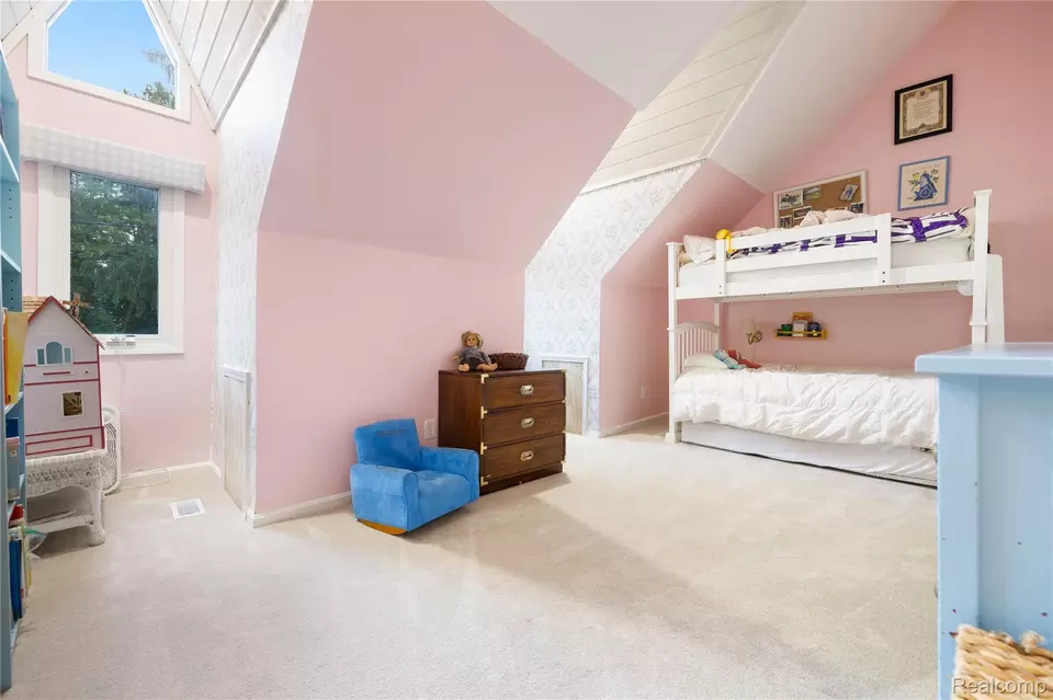 Bedroom - 46150 7 Mile Rd, Northville, MI 48167 photo 3 of 8