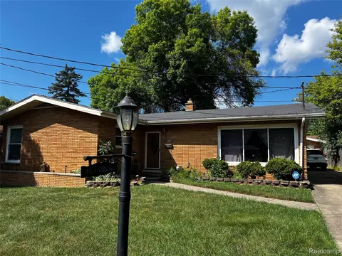 3310 Concord St, Flint, MI 48504