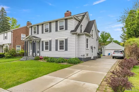 828 Meridan St, Dearborn, MI 48124