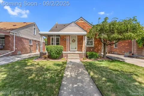15596 Horger Ave, Allen Park, MI 48101