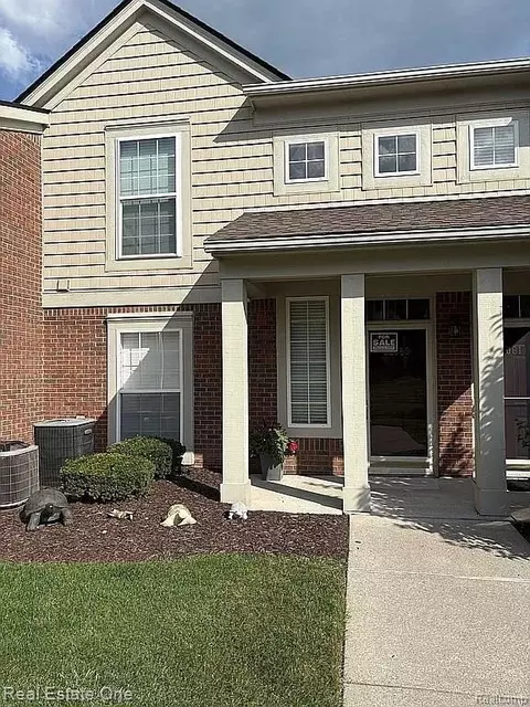 52069 Naugatuck Dr #47, Macomb, MI 48042