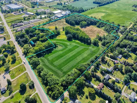 000 E Grand River Ave, Handy, MI 48836
