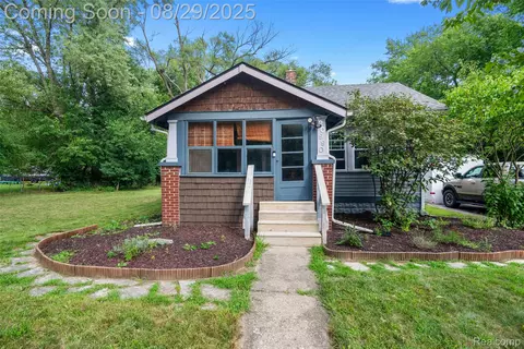 20990 Seminole St, Southfield, MI 48033