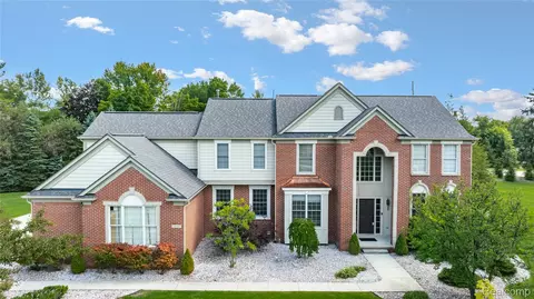 50045 E Fellows Creek Ct, Plymouth, MI 48170