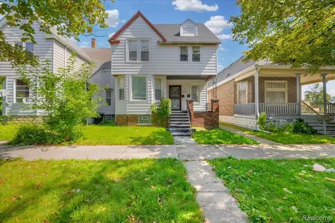 3682 Field St, Detroit, MI 48214