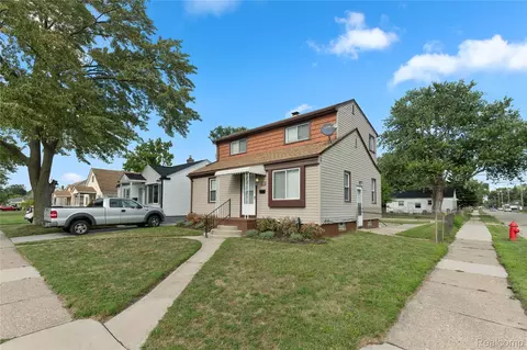 23304 Battelle Ave, Hazel Park, MI 48030