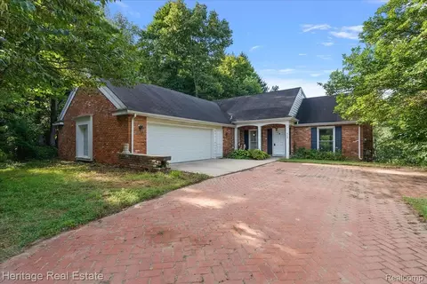 509 Riverview, Lawrence, MI 49064