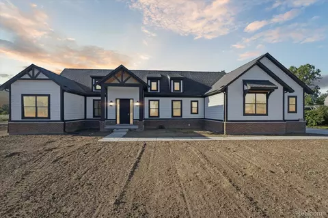 30030 Hickey Rd, Chesterfield, MI 48051