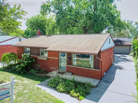 30817 Birchwood Ave, Westland, MI 48186