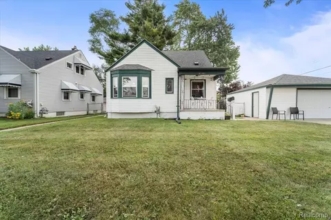 6911 Polk St, Taylor, MI 48180
