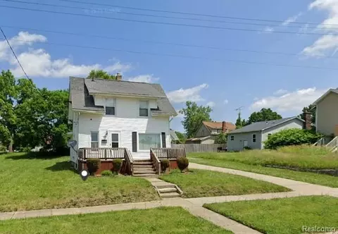 609 Lippincott Blvd, Flint, MI 48503
