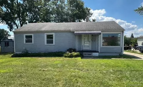 31441 Elmwood Ave, Garden City, MI 48135