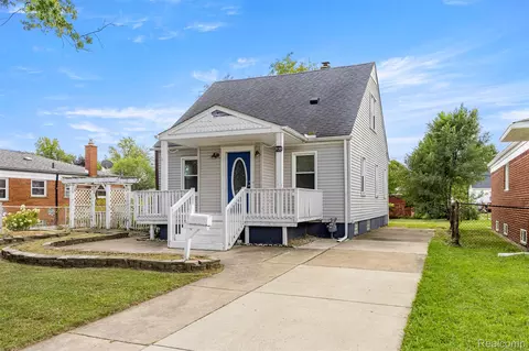 7139 Centralia St, Dearborn Heights, MI 48127
