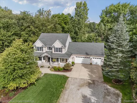2480 Indianwood Rd, Orion, MI 48362
