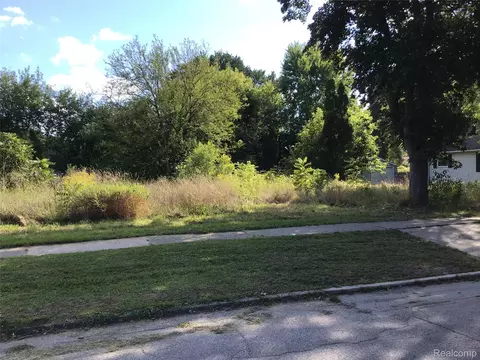 1817 Ring St, Saginaw, MI 48602