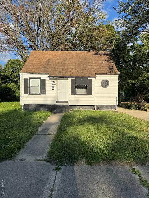 8292 Penrod St, Detroit, MI 48228