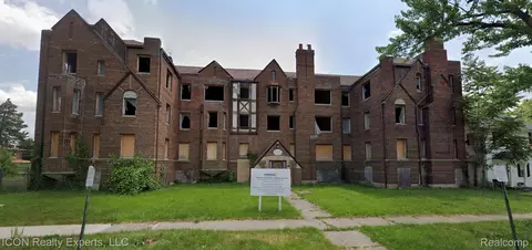 94 Dwight Ave, Pontiac, MI 48341