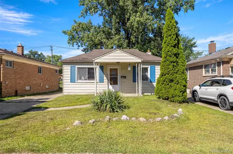 6043 N Vernon St, Dearborn Heights, MI 48127