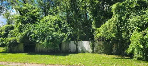 lot214 2nd, Romulus, MI 48174