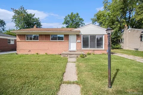 1122 Lori St, Ypsilanti, MI 48198