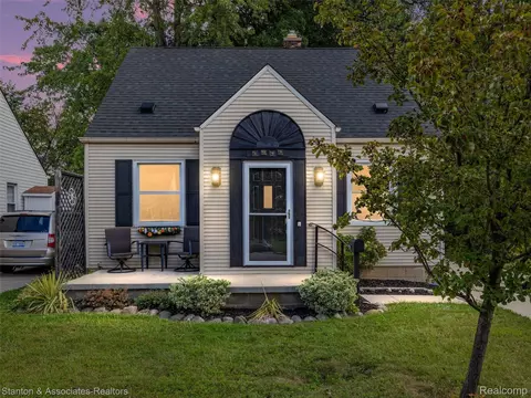 1533 Owana Ave, Royal Oak, MI 48067