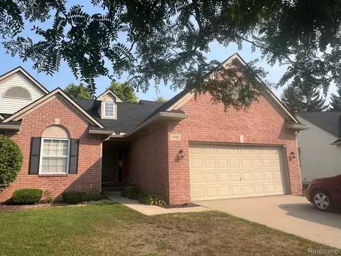 3305 Dewdrop Ln, Howell, MI 48843