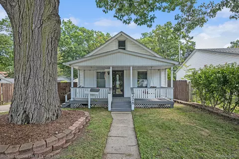 228 Kensington Ave, Ferndale, MI 48220