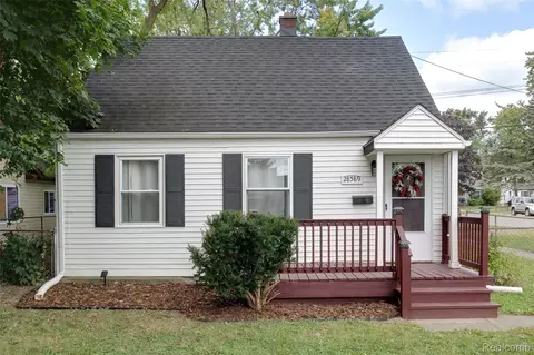 28589 Brentwood St, Southfield, MI 48076