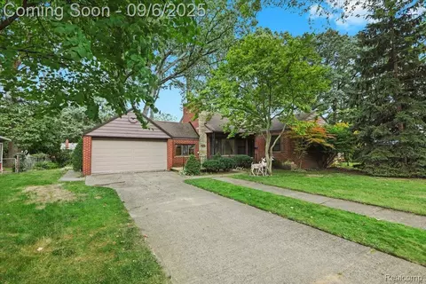 12838 Sarasota, Redford, MI 48239