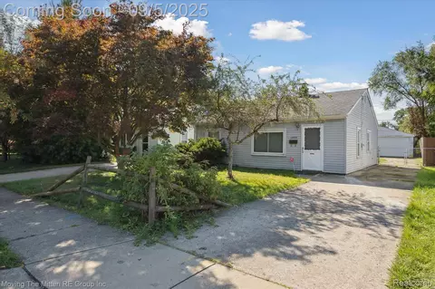 28663 Birchlawn St, Garden City, MI 48135