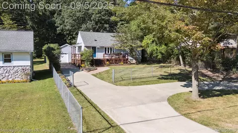 39190 Wabash St, Romulus, MI 48174
