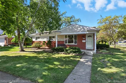 9365 Tavistock Dr, Plymouth, MI 48170