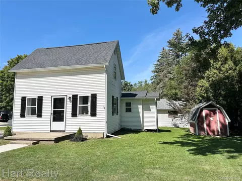 6492 Chard St, Marlette, MI 48453