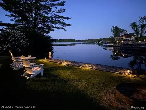 7527 Cove Rd, Plainfield, MI 48739
