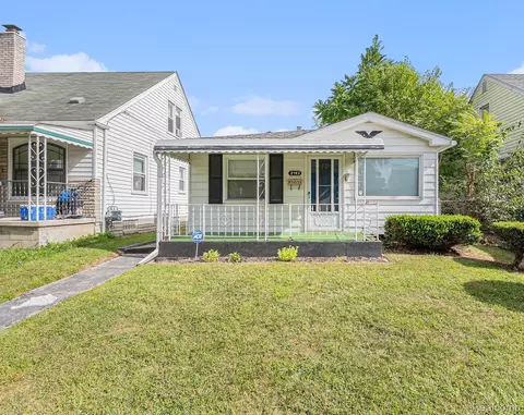 2162 White Ave, Lincoln Park, MI 48146