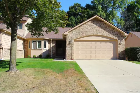 Exterior - 30810 Misty Pines Dr #13, Farmington, MI 48336 photo 1 of 3