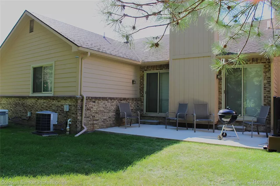 Other - 30810 Misty Pines Dr #13, Farmington, MI 48336 photo 8 of 9