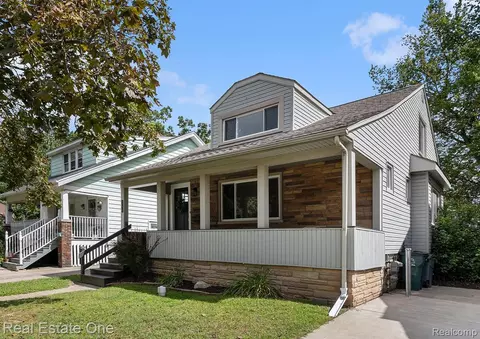 846 Flowerdale St, Ferndale, MI 48220